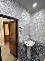 Meros Guest House