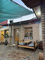 Meros Guest House