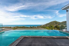 Seaview Hillside 3BR Infinity Pool V254