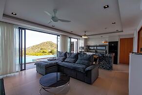 Seaview Hillside 3BR Infinity Pool V254