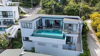 Seaview Hillside 3BR Infinity Pool V254