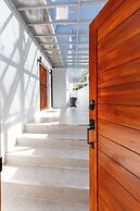 Seaview Hillside 3BR Infinity Pool V254