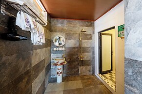 Sapana Mountain Retreat