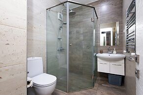 Apartment by Luxe Group SN400