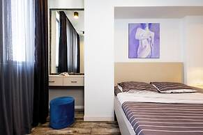 Apartment by Luxe Group SN400