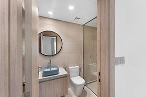 Brand New 2BR Peninsula One & Burj View