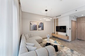 Brand New 2BR Peninsula One & Burj View