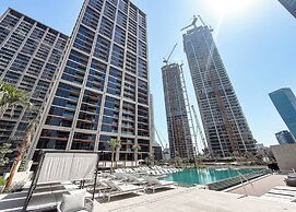 Brand New 2BR Peninsula One & Burj View