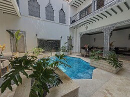 Riad Tonaroz Gold