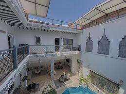 Riad Tonaroz Gold