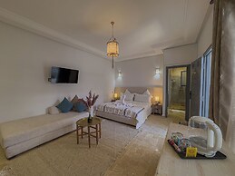 Riad Tonaroz Gold