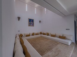 Riad Tonaroz Gold