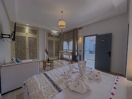 Riad Tonaroz Gold