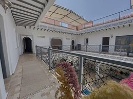 Riad Tonaroz Gold