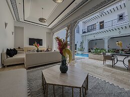 Riad Tonaroz Gold