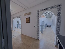 Riad Tonaroz Gold