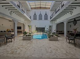 Riad Tonaroz Gold