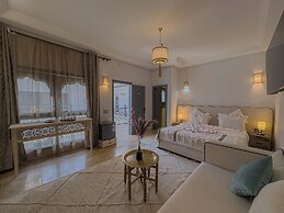 Riad Tonaroz Gold