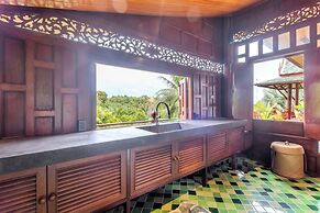 6BR Villa Huge Pool & Mountain View V89