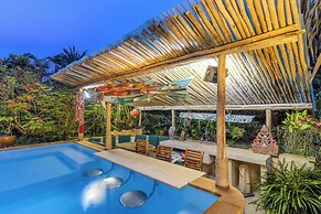 6BR Villa Huge Pool & Mountain View V89