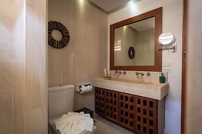 Zaya Beach Club & Resort