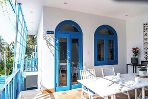 SEA FLOWER HOUSE