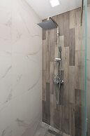 Apartment by Luxe Group SN100