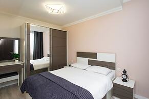 Apartment by Luxe Group SN100