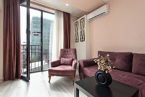 Apartment by Luxe Group SN100