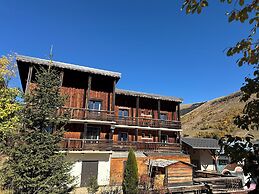Hotel Le Cairn