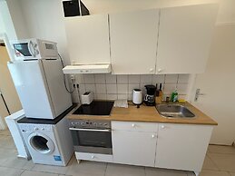 Affordable 2BR Apt Superb Location