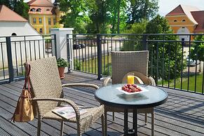 Pałac Łomnica