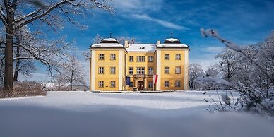 Pałac Łomnica