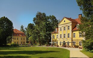 Pałac Łomnica