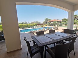 Orchard Blossom Private Villa With Pool