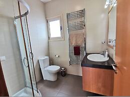 Orchard Blossom Private Villa With Pool