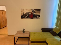 Cozy 3BR Apt Vienna City Center