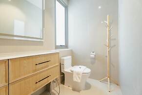 Teak 5BR Pool Villa Bang Tao + Airport Shuttle