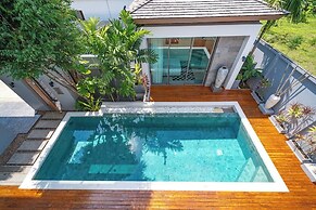 Teak 5BR Pool Villa Bang Tao + Airport Shuttle