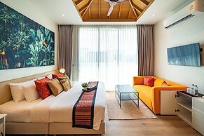 Teak 5BR Pool Villa Bang Tao + Airport Shuttle
