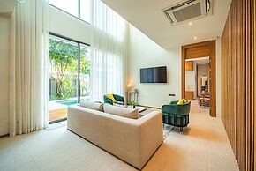 Teak 5BR Pool Villa Bang Tao + Airport Shuttle