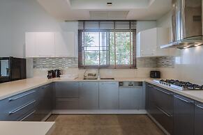 Luxury 3BR Villa 5 Private Pool, Gym & Jacuzzi