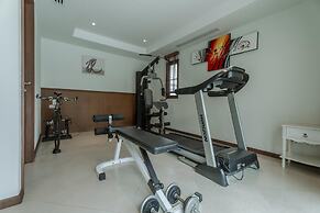 Luxury 3BR Villa 5 Private Pool, Gym & Jacuzzi