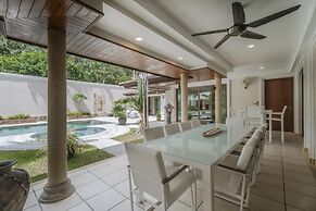 Luxury 3BR Villa 5 Private Pool, Gym & Jacuzzi