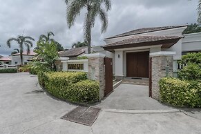 Luxury 3BR Villa 5 Private Pool, Gym & Jacuzzi