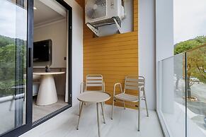 Wyndham Gardens Elegant Studio, Forrest View 2228