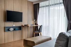 Stylish Forest View Studio Near Naithon Beach 1528