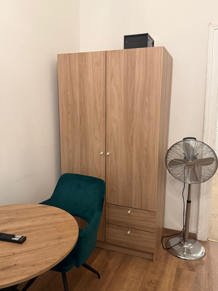 Stylish 1BR Apartment City Center