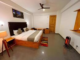 Hotel beas river retreat