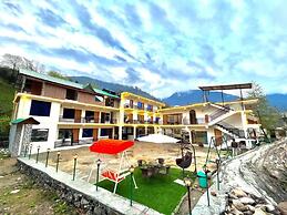Hotel beas river retreat